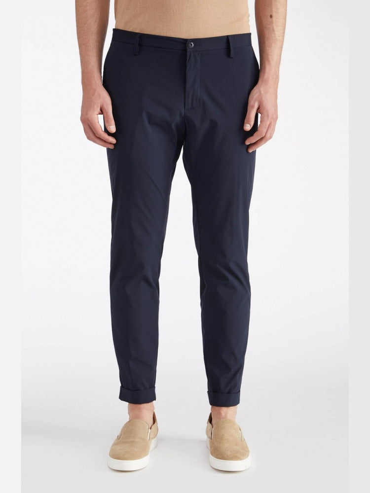 Pantaloni AT.P.CO Sasa chino slim fit alla caviglia